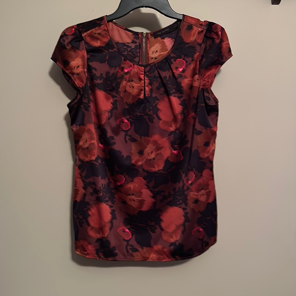The Limited med. floral blouse